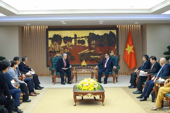 At the meeting between Prime Minister Pham Minh Chinh and Governor of Tochigi prefecture Fukuda Tomikazu in Ha Noi on December 16. (Photo: VNA)