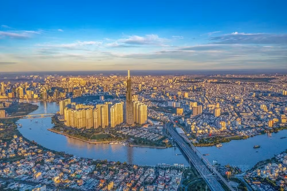 Ho Chi Minh City is envisioned as a leading centre for economic development, finance, and innovation in Southeast Asia. (Photo: VNA)