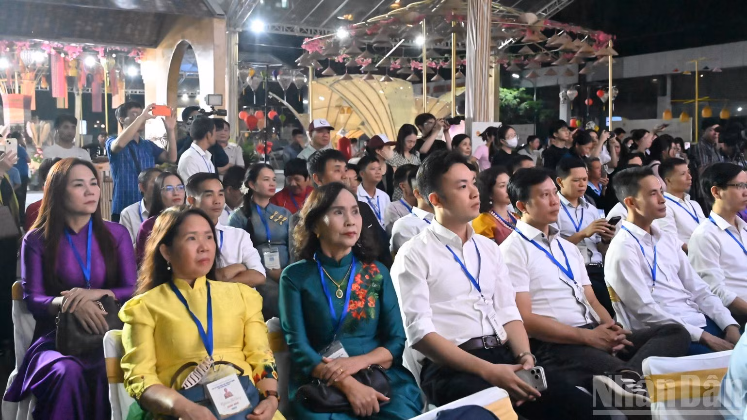 Craft village artisans attend the opening ceremony of the 22nd Viet Nam Craft Village Fair.