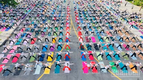 An outdoor sporting activity in Tan Trieu Ward.