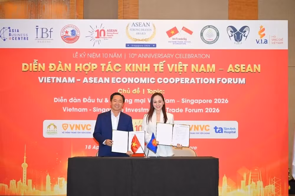Signing of a Memorandum of Understanding (MOU) between the Viet Nam–Singapore International Business Federation (IBF) and AROBID.