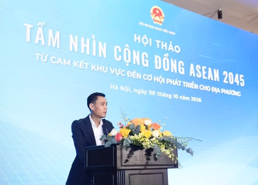 Deputy Minister of Foreign Affairs Dang Hoang Giang, who heads Viet Nam’s ASEAN Senior Officials’ Meeting (SOM) delegation, speaks at the event. (Photo: MoFA)