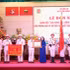Vice President Vo Thi Anh Xuan presents the “Hero of the People’s Armed Forces” title to the Division for the Protection of Particularly Important Events and International Guests. (Photo: PHAM KIEN)