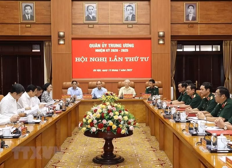 Photos: General Secretary Nguyen Phu Trong chairs meeting of Central Military Commission ảnh 7