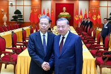Party General Secretary To Lam and Chairman of the Standing Committee of the National People’s Congress of China Zhao Leji. (Photo: Dang Khoa)