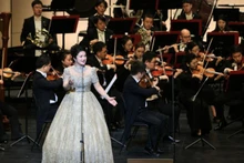 The concert brings together leading Chinese and Vietnamese artists.