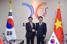 Vietnamese State President Luong Cuong and Korean President Lee Jae Myung.