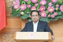 Prime Minister Pham Minh Chinh speaks at the 22nd meeting of the State steering committee for national key projects in the transport sector. (Photo: Tran Hai)