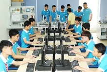 Da Nang has offered a salary of up to 150 million VND per month to attract talent. (Photo: Nam Anh)