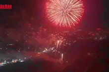 Celebrating the 14th National Party Congress: Ha Noi residents to watch large-scale artistic fireworks display for the first time