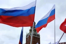 Leaders extend congratulations on Russia Day