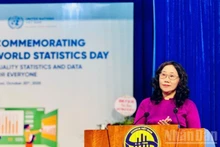 NSO Director Nguyen Thi Huong speaks at the event.