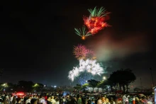 In pictures: Fireworks explode over Ha Noi’s sky to ring in Year of the Horse