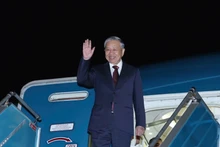General Secretary of the Communist Party of Viet Nam (CPV) Central Committee To Lam leaves Ha Noi for a three-day state visit to the Democratic People's Republic of Korea (DPRK). (Photo: VNA)