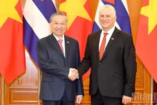 Party General Secretary To Lam and First Secretary of the Communist Party of Cuba Central Committee and President of Cuba Miguel Diaz-Canel Bermudez. (Photo: NDO) 