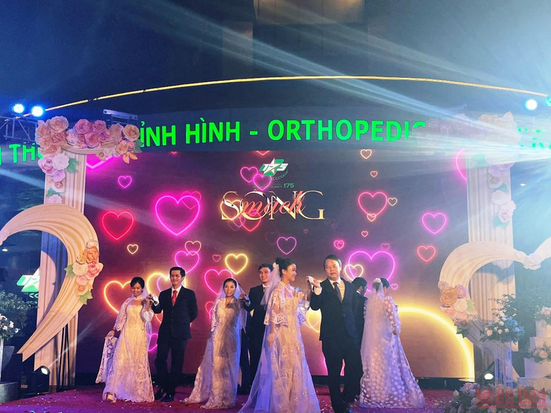 Mass wedding held for Ho Chi Minh City’s medical workers ảnh 6