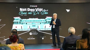 Nguyen Lam Thanh, representative of TikTok Vietnam, speaks at the event. (Photo: The Duong)
