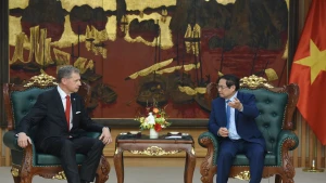 [In Photos] Prime Minister Pham Minh Chinh receives Excelerate Energy Group’s leaders