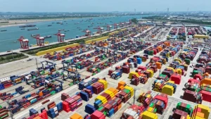 China's import and export of goods recorded an upward trend. (Photo: Xinhua)