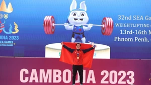Weightlifter Nguyen Quoc Toan wins gold in the men's 89kg category (Photo: VNA)