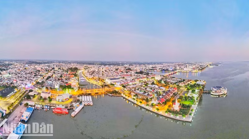 A corner of Rach Gia City.