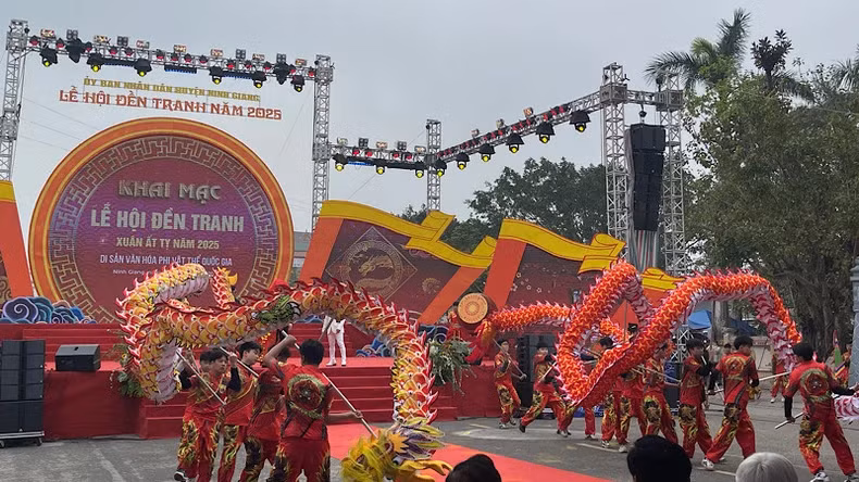 An art performance at the opening ceremony