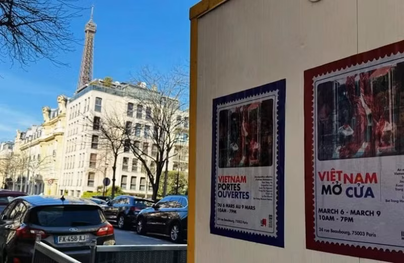 The art exhibition "Vietnam Opening Doors" is being held in Paris. (Photo: organising board)