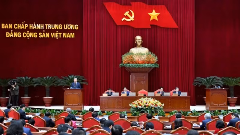 At the meeting of the 13th Party Central Committee, the Party Central Committee unanimously direct to resolutely and urgently continue reform and re-organise the political system to ensure that it is streamlined and operates more efficiently and effectively. (Photo: Dang Khoa)