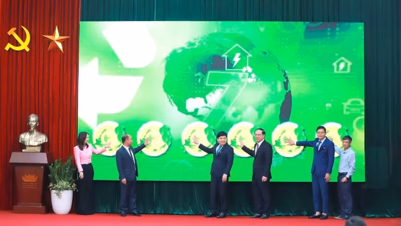 An overview of the launch ceremony