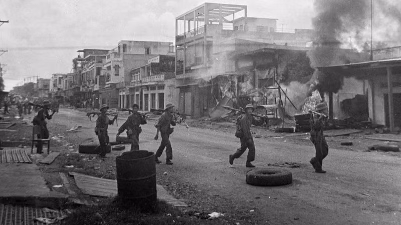 On April 9, 1975, the liberation army attacked Xuan Loc town, the enemy's key defensive base protecting Saigon from the northeast. (Photo: VNA)
