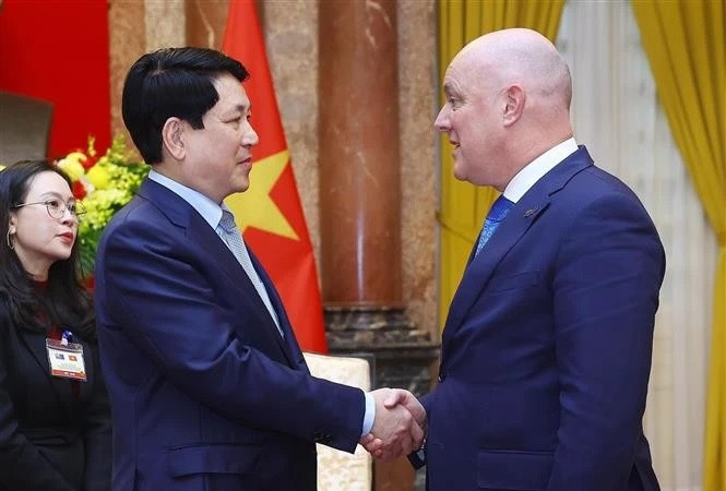 State President Luong Cuong (L) and New Zealand Prime Minister Christopher Luxon (Photo: VNA)