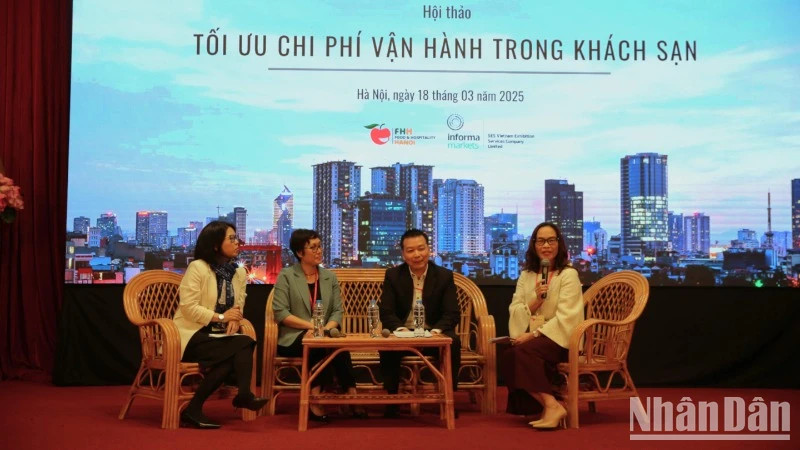Speakers share opinions at the workshop.