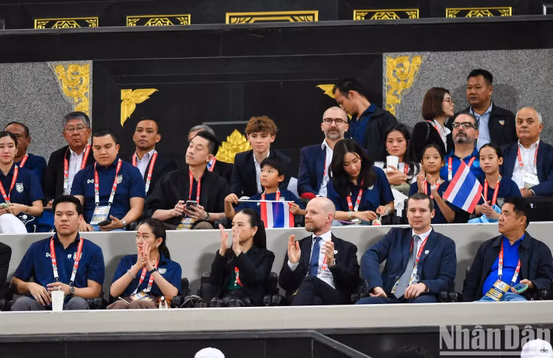 Thai officials attend the Rajamangala Stadium.