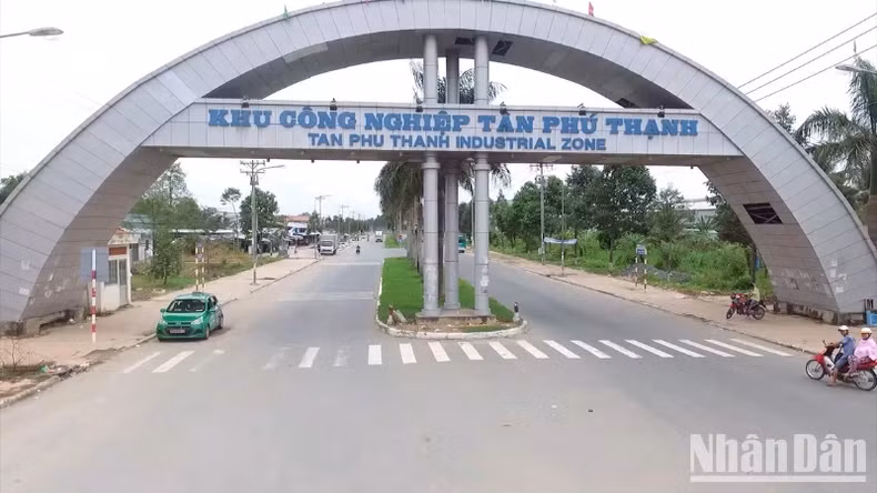 Tan Phu Thanh Industrial Park in Hau Giang Province. Tan Phu Thanh Industrial Park in Hau Giang Province.