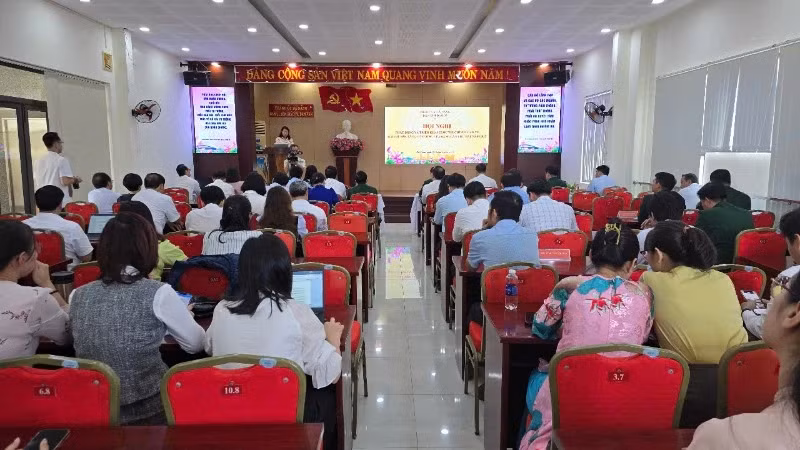 Delegates attend the conference.