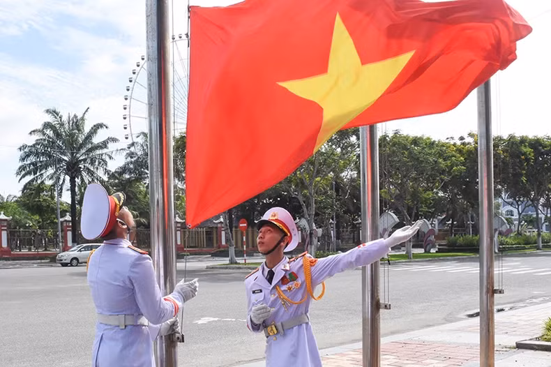 The ASEAN Schools Games flag-raising ceremony takes place at the Tien Son Sports Complex in Da Nang City on June 1. (Photo: Anh Dao)