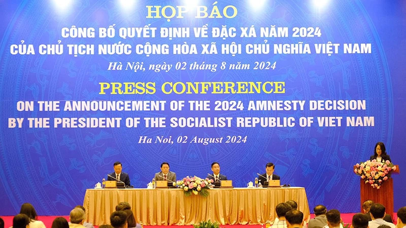 Press conference announcing the President's decision on amnesty in 2024.