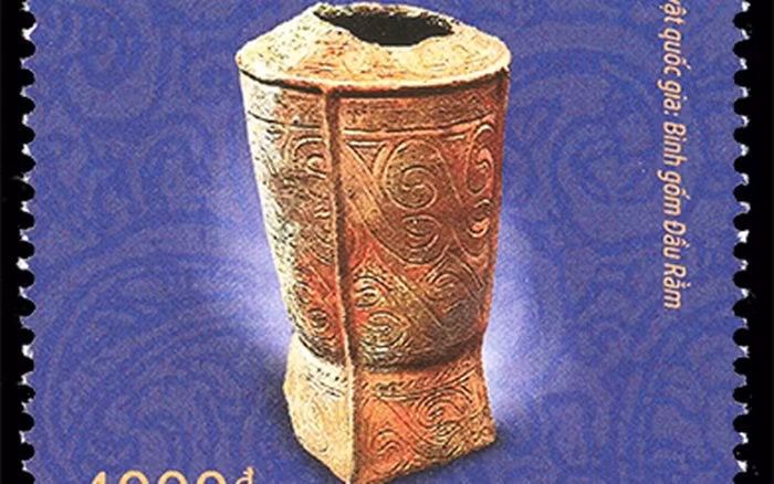 Image of the Dau Ram ceramic jar — a national treasure — is featured on postage stamps.