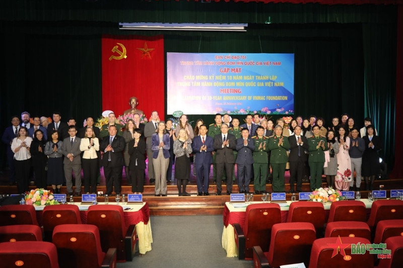 Delegates attend the meeting. (Photo: qdnd.vn)