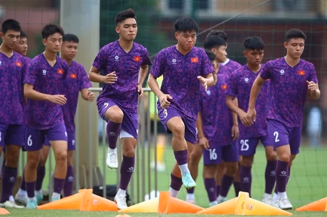 Vietnam have intensive preparation for the AFC U17 Asian Cup qualifiers on OCtober 23-27 in Phu Tho province. (Photos of VFF)