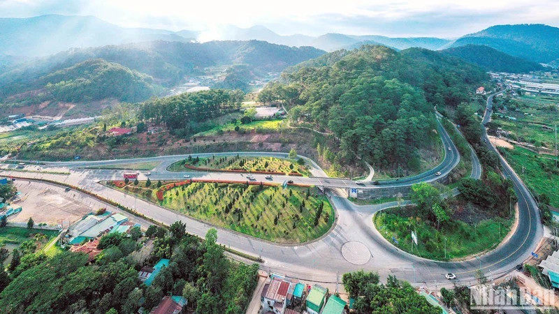 End point of Lien Khuong-Prenn Highway in Lam Dong Province.