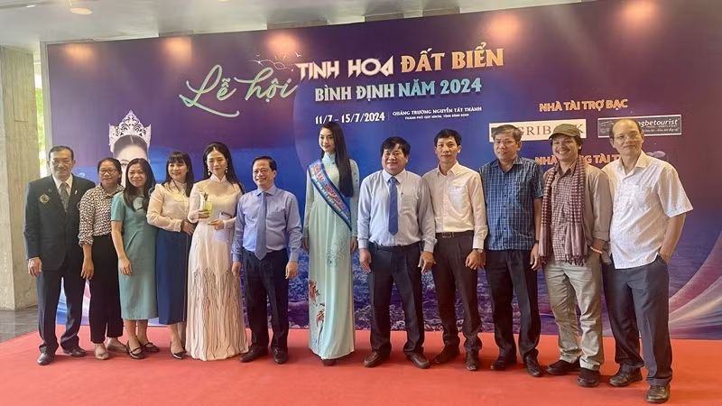 The opening ceremony of the festival will take place at Nguyen Tat Thanh Square (Quy Nhon City) on the evening of July 11. 