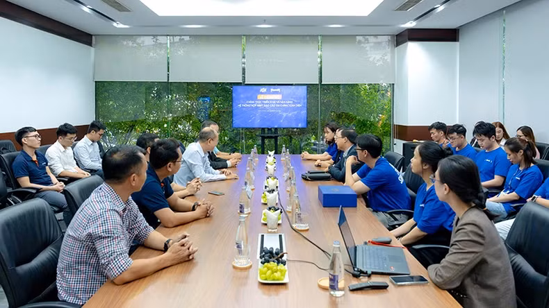 Vinamilk and FPT discuss the FPT CFS project, building a roadmap to implement the digitalisation of the solution for financial reporting consolidation and closing.