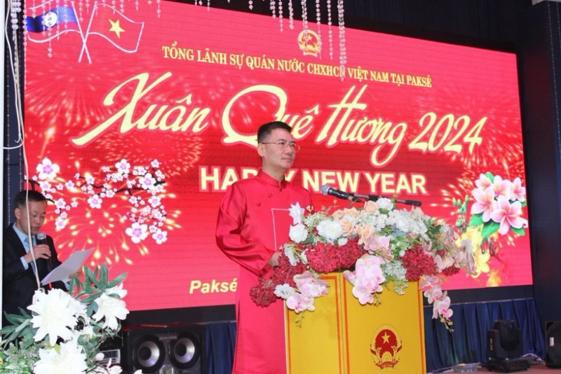 Consul General Nguyen Van Trung speaks at the event. (Photo: VNA)