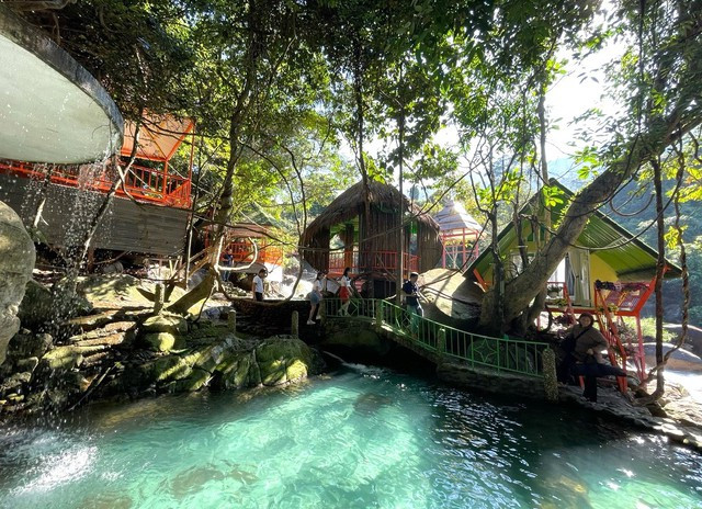 Quang Ngai focuses on nature-oriented tourism products. (Photo: VGP/Luu Huong)