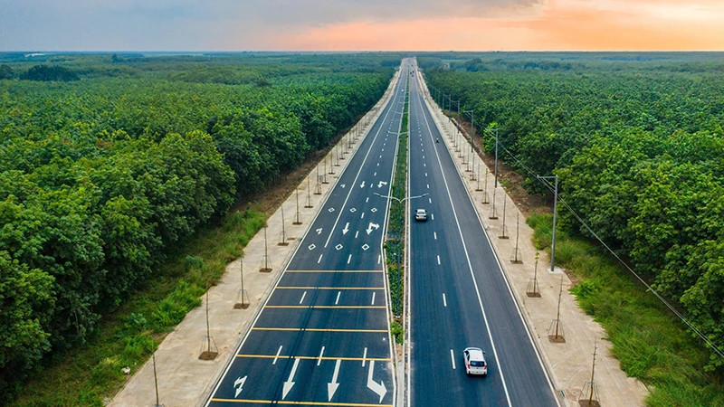 The North Tan Uyen-Phu Giao-Bau Bang dynamic road in Binh Duong Province was put into operation in September 2024.