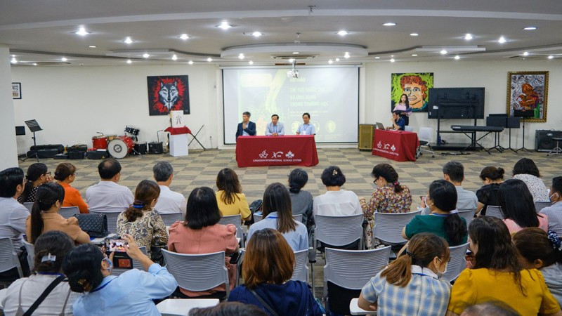An overview of the event (Photo: Dinh Phuc)