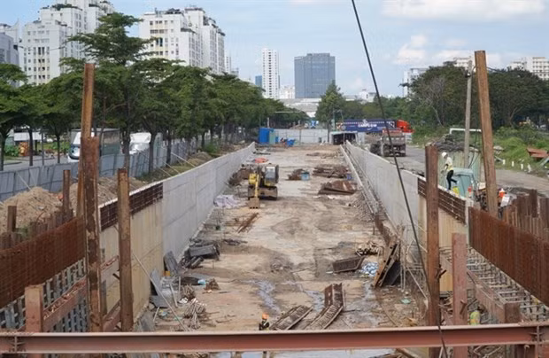 A road construction site in Ho Chi Minh City. (Photo: VNA)