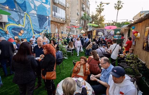 A Vietnamese cultural, culinary space is opened in Israel's Netanya city on April 16. (Photo: VNA)
