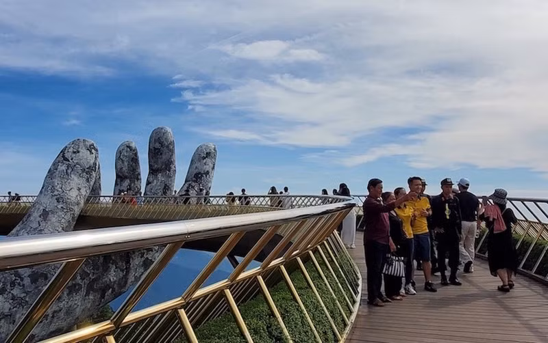 The strong recovery of the tourism industry from the pandemic has been an important impetus for economic growth. 